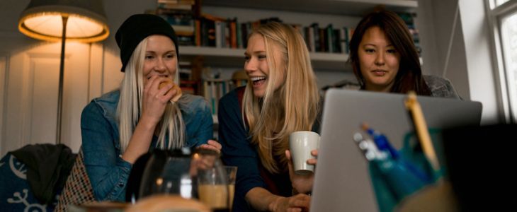 Making Friends - Study in the UK - Across the Pond Canada