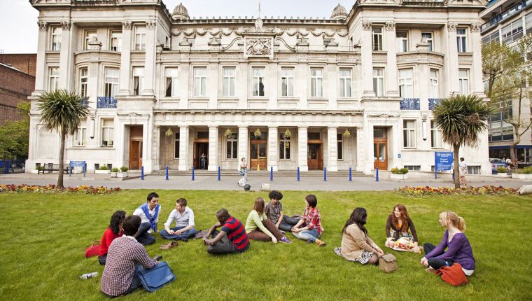 Queen Mary University of London - Study in the UK